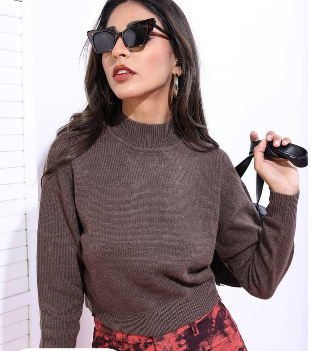 Brown turtle neck sweater